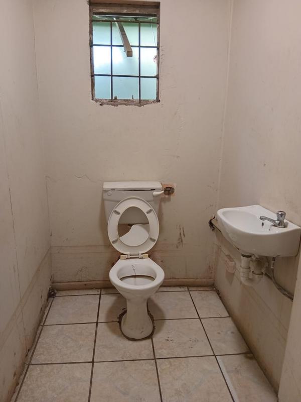 To Let commercial Property for Rent in Grahamstown Eastern Cape